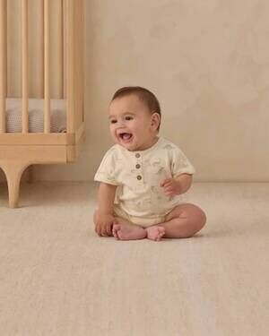 NEW QUINCY MAE boys short sleeve one-piece romper in dinosaur